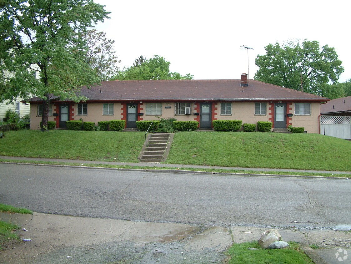 Foto del edificio - Ernst Avenue Apartments