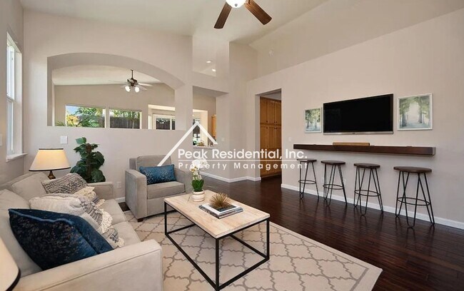 Building Photo - Wonderful 3bd/2ba Folsom Home!