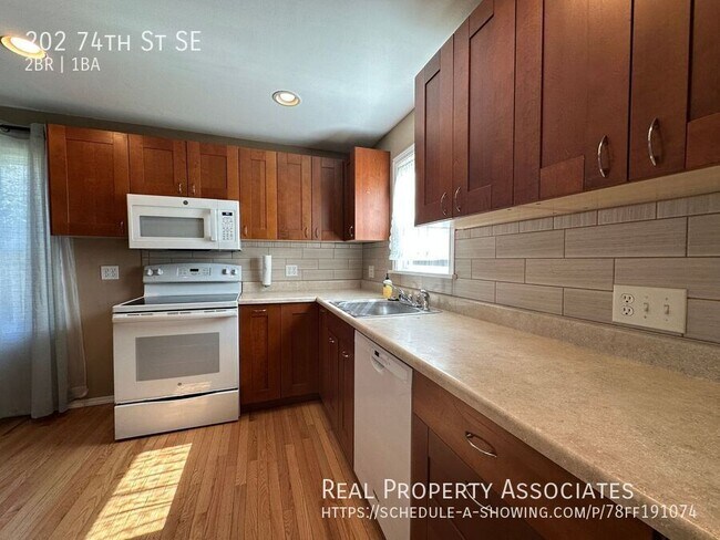 Foto del edificio - 202 74th St SE