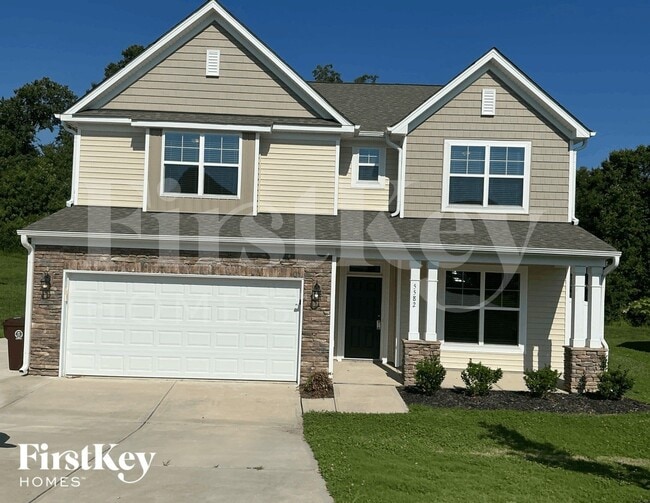 Building Photo - 5582 Siler St
