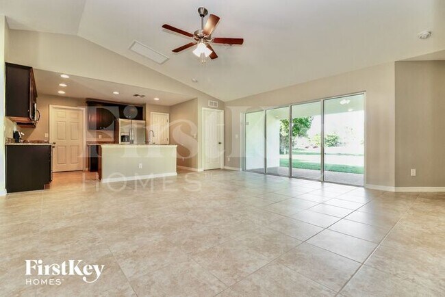 Foto del edificio - 1419 SW 29th Terrace