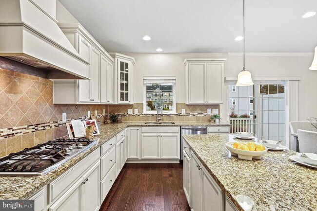 Foto del edificio - 1316 Hawthorn Dr