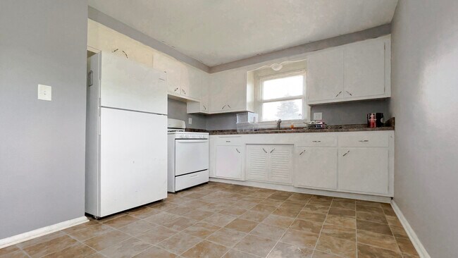 Foto del edificio - 5749 N 93rd St