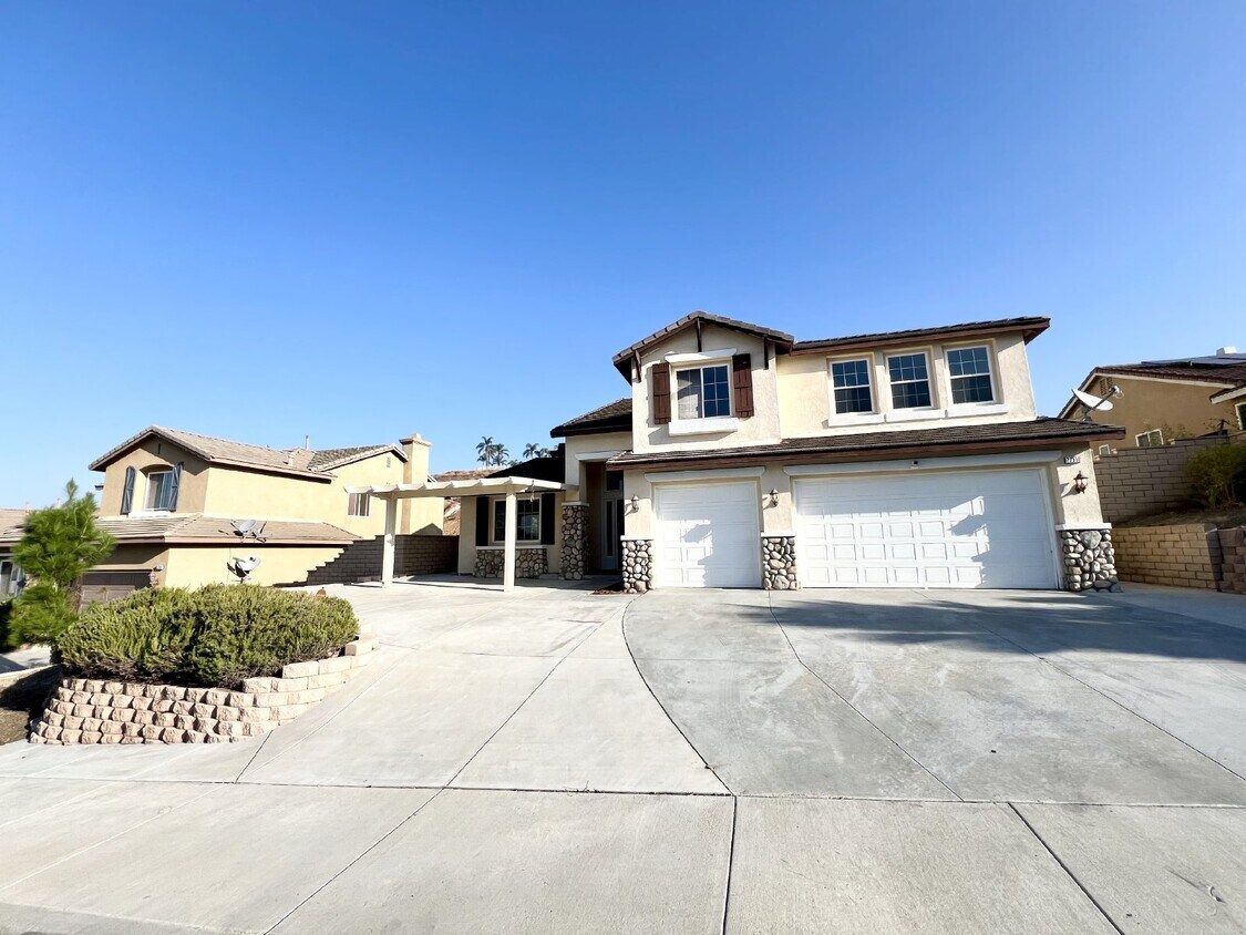 27910 Blackhawk Rd, Menifee, CA 92585 Room for Rent in Menifee, CA