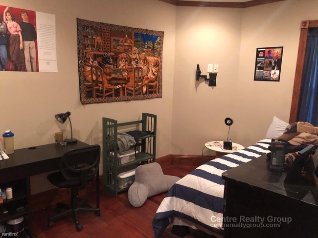 Building Photo - 5 br, 2 bath Apartment - 10 Strathmore Rd # 4