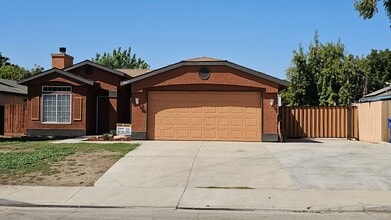 Building Photo - 7007 Oak Forest Ct