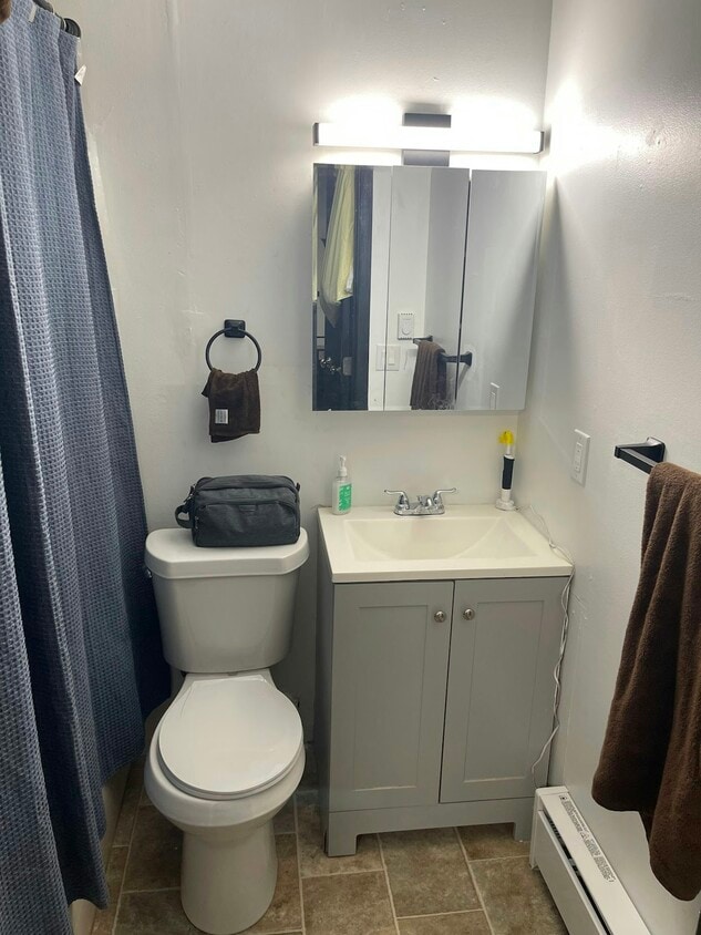 Building Photo - 4169 W Ridge Rd