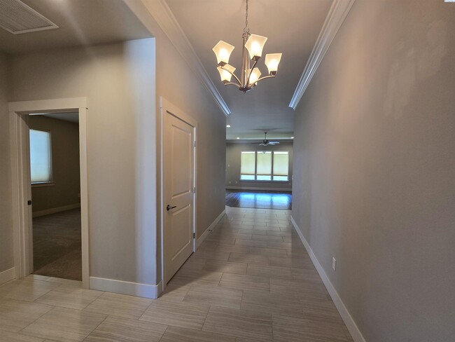 Foto del edificio - Spacious Rambler in South Richland with La...