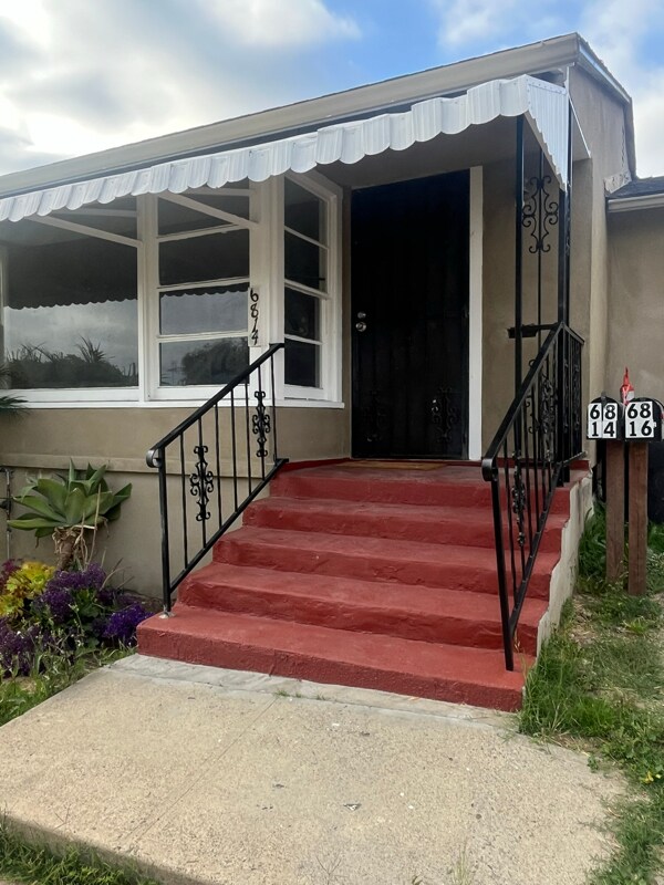 Foto del edificio - 6814 Waite Dr