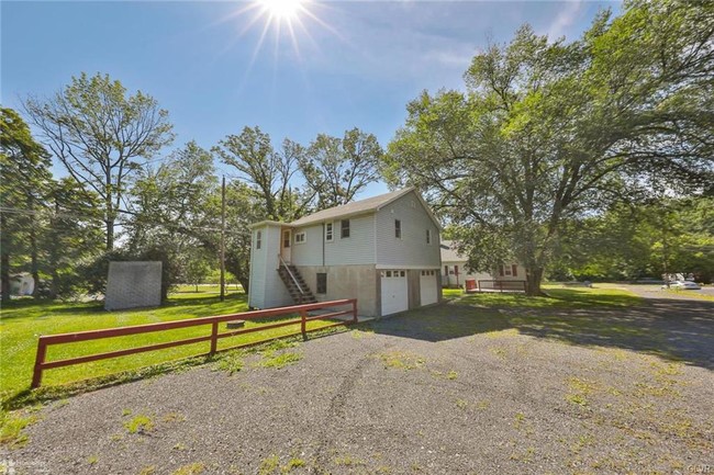 Building Photo - 176 E Moorestown Rd