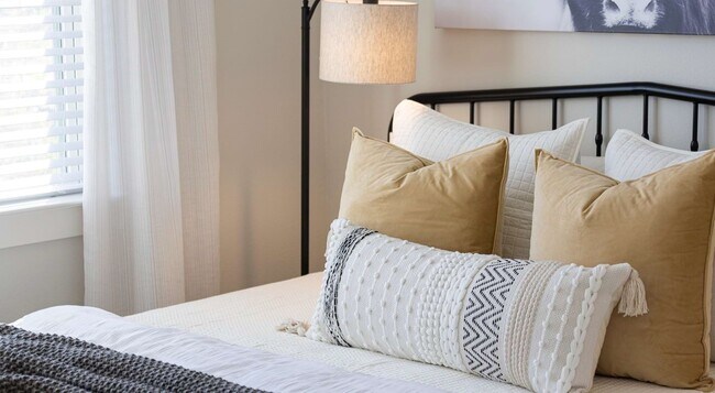 Building Photo - 1505 Oliver St