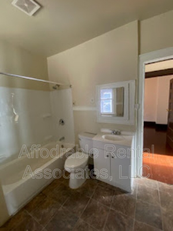 Foto del edificio - 2269 S 16th St