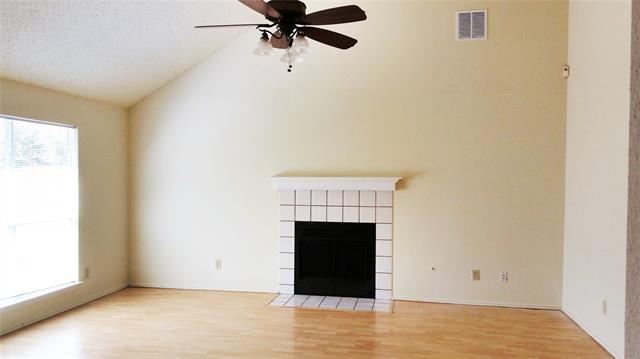 Building Photo - 646 Autumn Oaks Dr