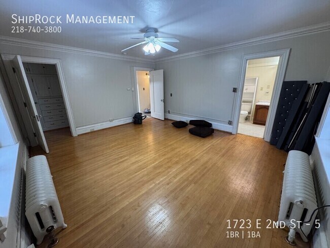 Foto del edificio - 1723 E 2nd St