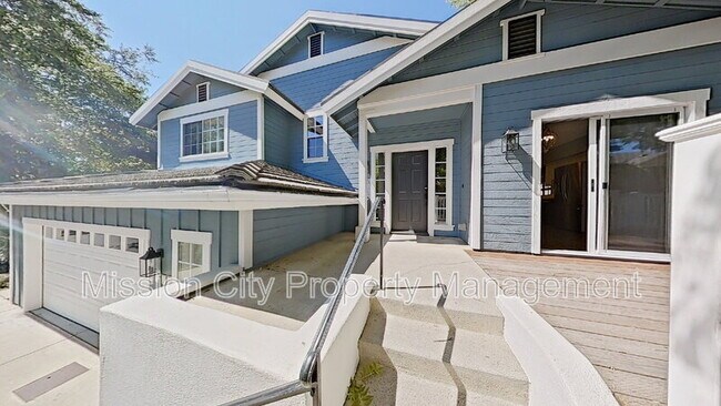 Foto del edificio - 3705 Hitchcock Ranch Rd