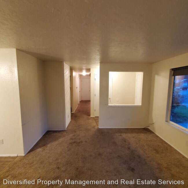 Building Photo - 3 br, 1 bath House - 1004 Tudor Pl