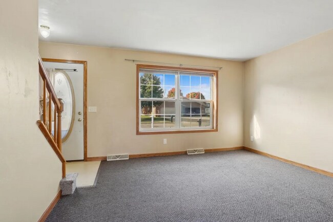 Foto del edificio - 728 S Main St