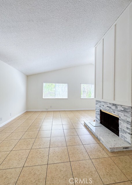 Building Photo - 1308 Vallejo Dr