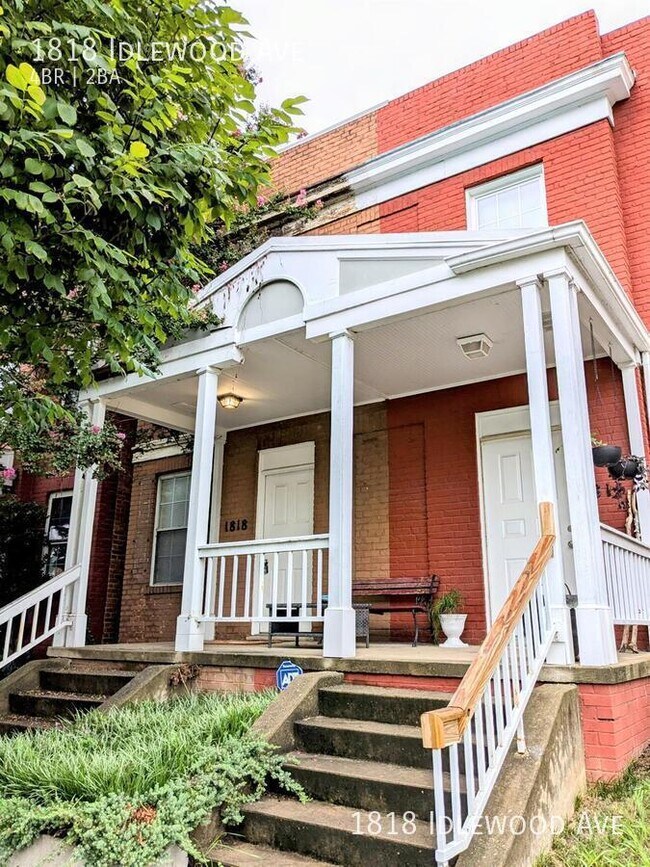 Foto del edificio - Modernized 4-Bedroom Home in Randolph!