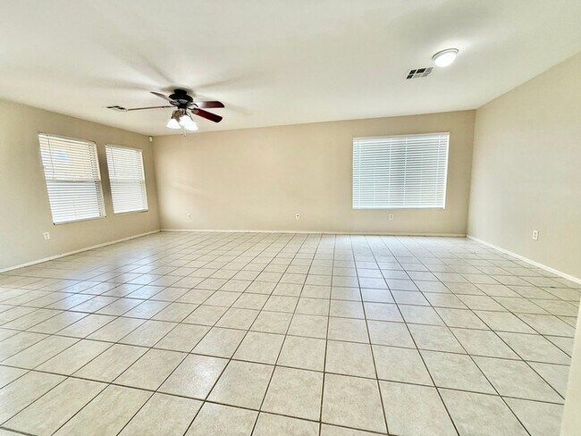 Foto del edificio - Fabulous 3-Bedroom home For Rent!!