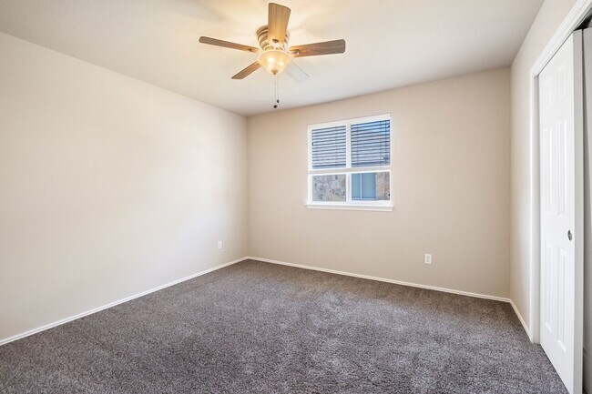 Foto del edificio - 3 Bedroom, 2 Bath Home in the Village of Berry Creek