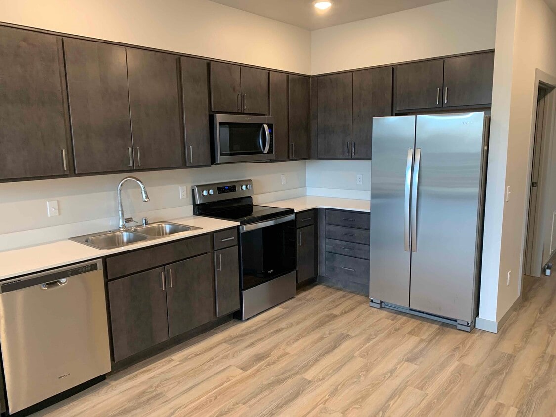 Primary Photo - The Gateway