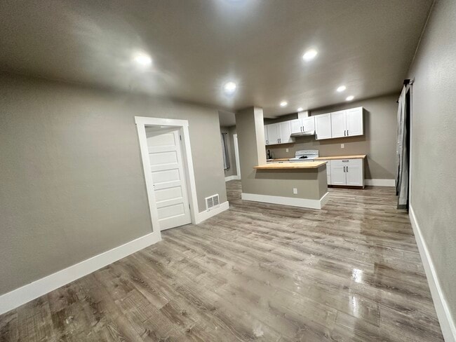 Foto del edificio - 320 Grant St