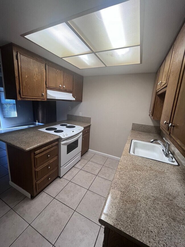 Building Photo - 5749-5751 Shadow Creek Drive