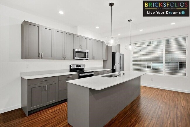 Foto del edificio - A move-in-ready gem nestled on Sunset Blvd!