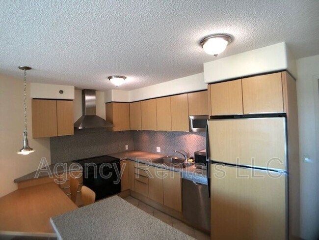 Foto del edificio - 801 S King St