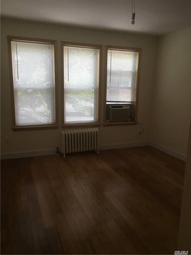 Foto del edificio - 70-30 69th St