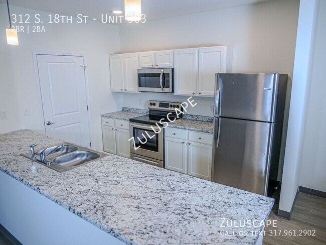 Building Photo - 312 S 18th St