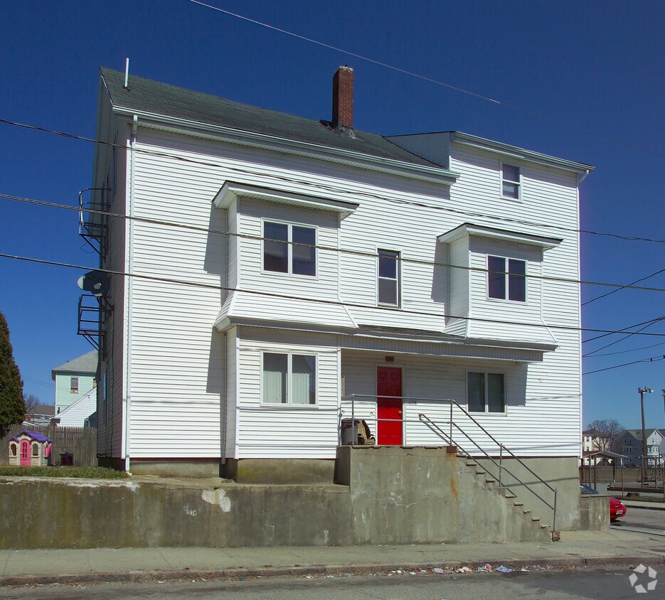 878 Slade St, Fall River, MA 02724 Apartments in Fall River, MA
