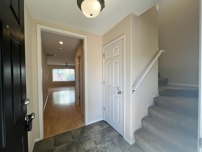 Building Photo - Freshly Painted!  Gorgeous Orenco Gardens ...