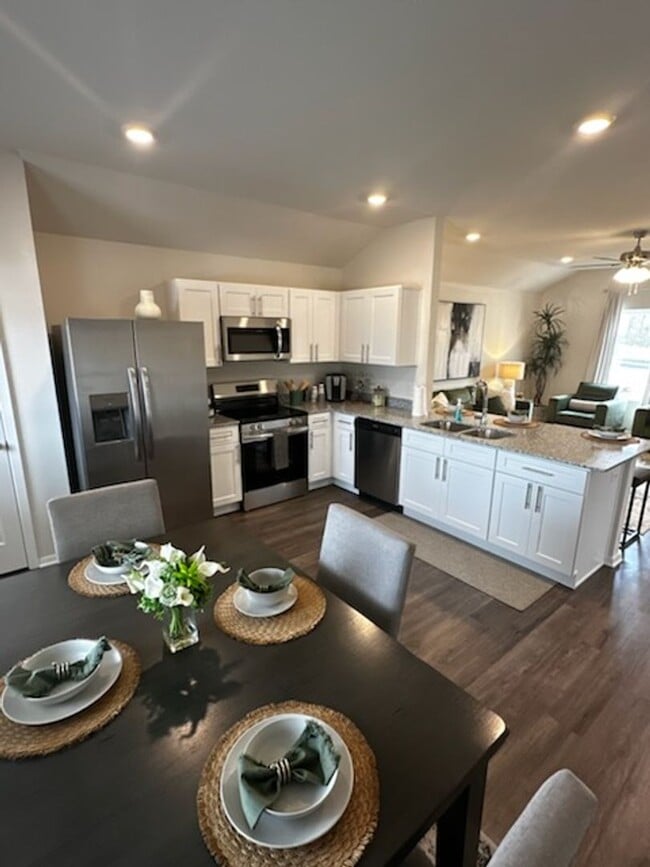Photo - Newer 3-bedroom 2 bath home