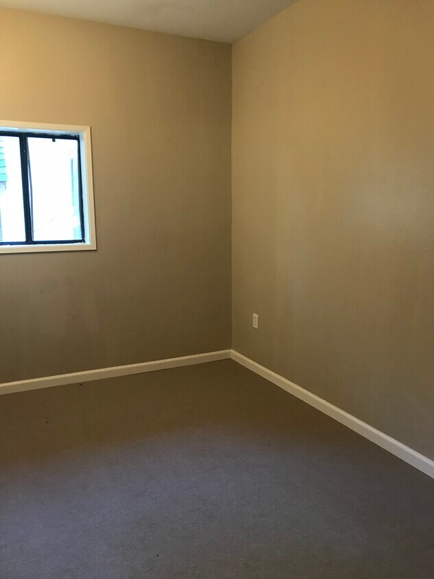Foto principal - 13131 Oak St