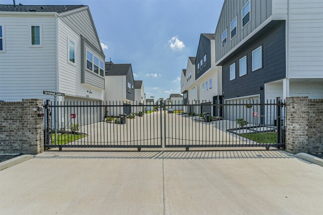 Building Photo - 8321 Springwood Cyn Ln