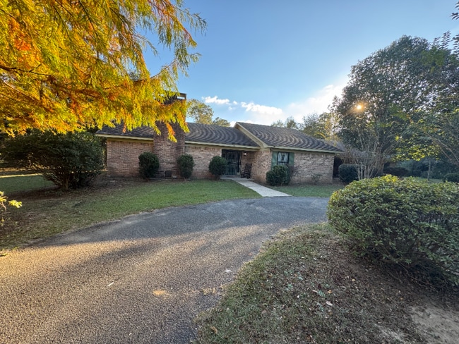 Building Photo - 10401 Northhill Ct