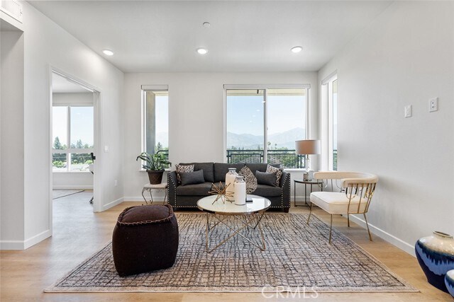 Foto principal - 4064 Live Oak Ave