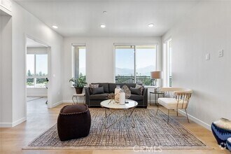 Building Photo - 4064 Live Oak Ave