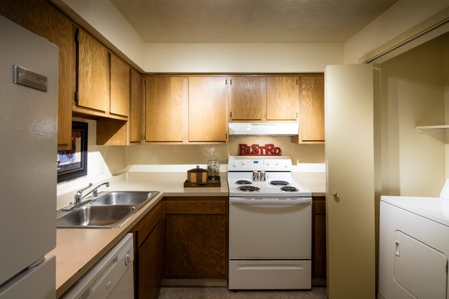 Amaya one bed kitchen.jpg - Breckinridge Court