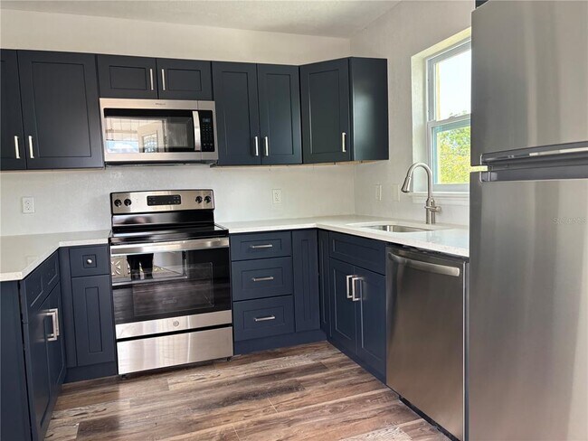 Foto del edificio - 8025 49th Ave N