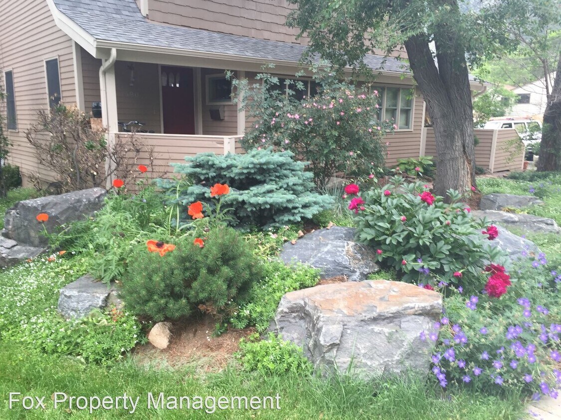 Primary Photo - 2 br, 2 bath House - 390 Spruce Street