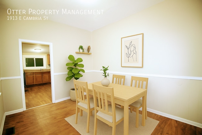 Photo - 1913 E Cambria St House