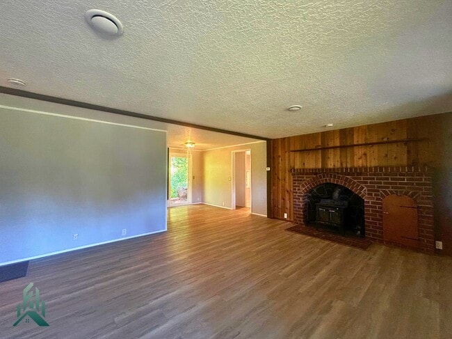 Building Photo - 23755 Priest Rd