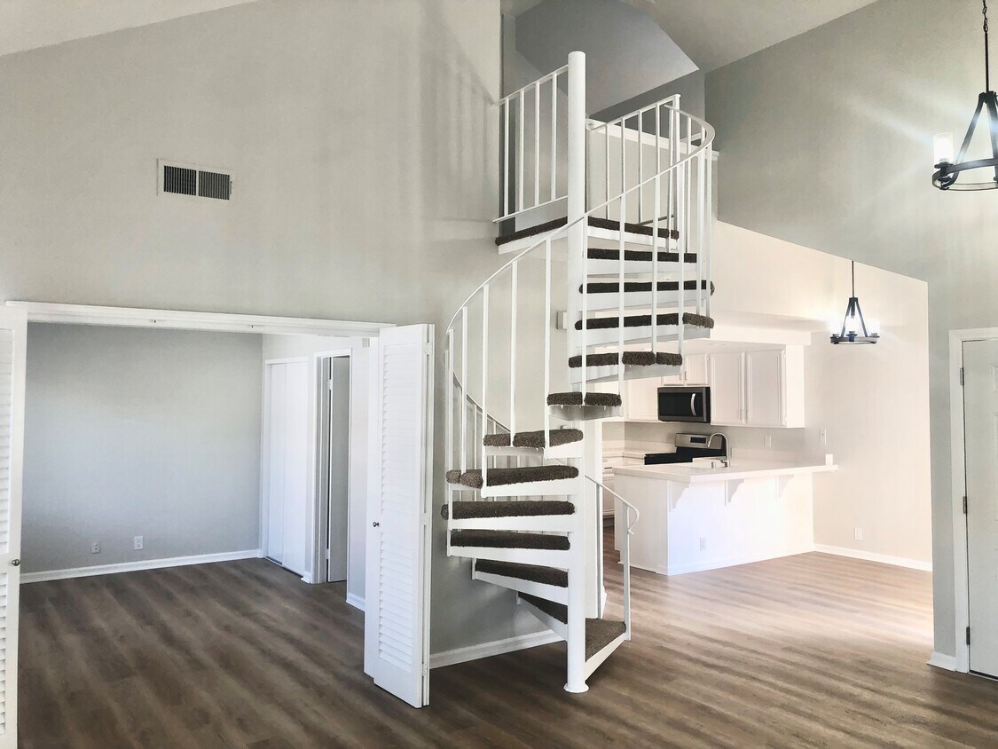 Foto principal - 53 Clover Ln