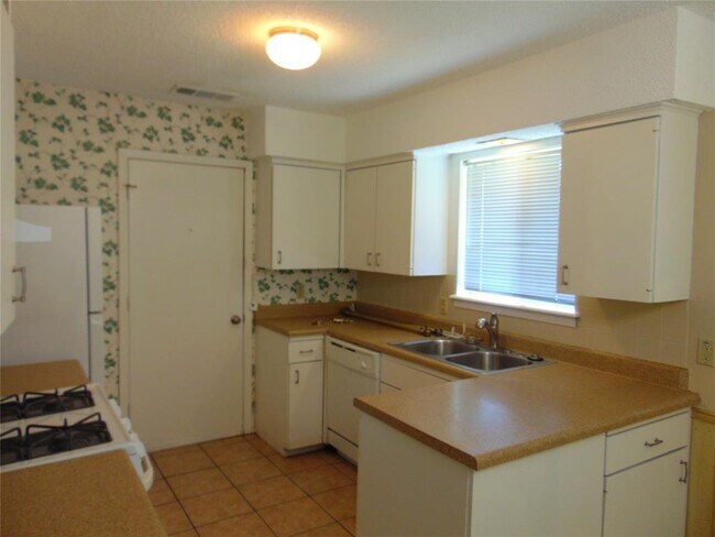 Foto del edificio - 7503 Glenhill Rd