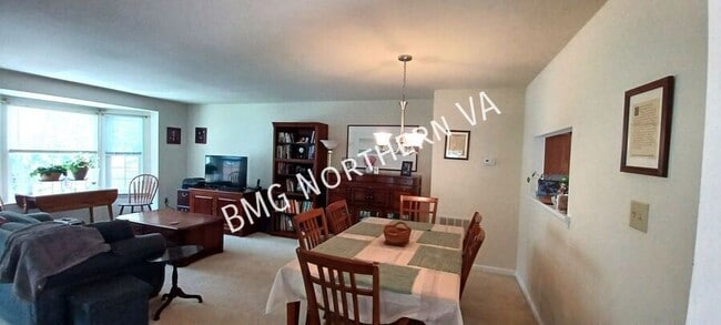 Building Photo - 6015 Keble Dr