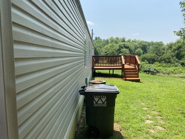 Building Photo - 345 Viers Lane