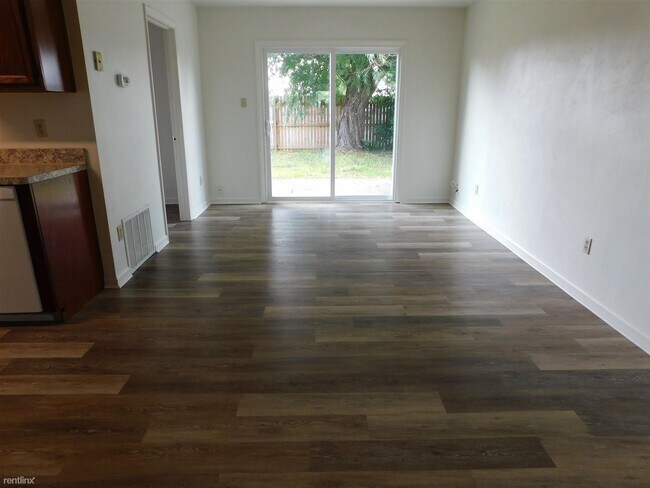Foto del edificio - 3 br, 2.5 bath Townhome - 3547 Sierra Arch